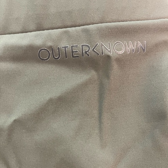 Outerknown OK Active leggings in olive green NWT Size Small - Picture 3 of 5